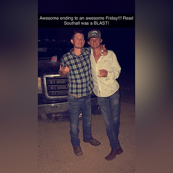 Meet your Posher, Taylor - Picture 4 of 4